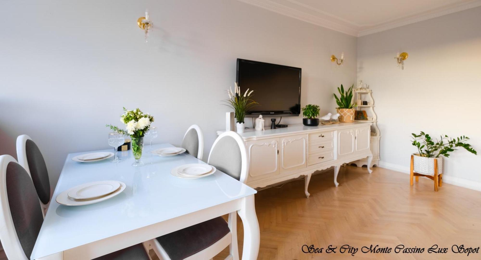 Sea & 50 M Monte Casinno 100 M Lux Apartament